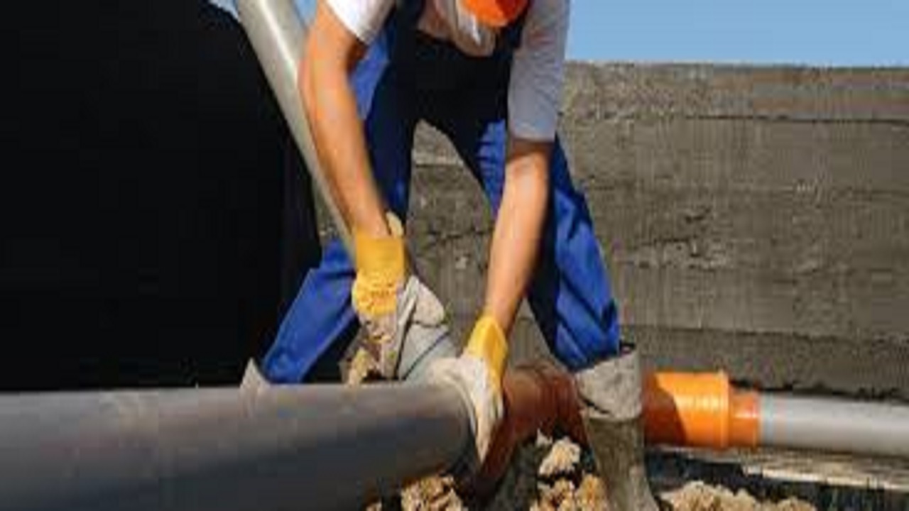 عملیات تعمیر شبکه آب شهرک صنعتی اندیمشک به پایان رسید