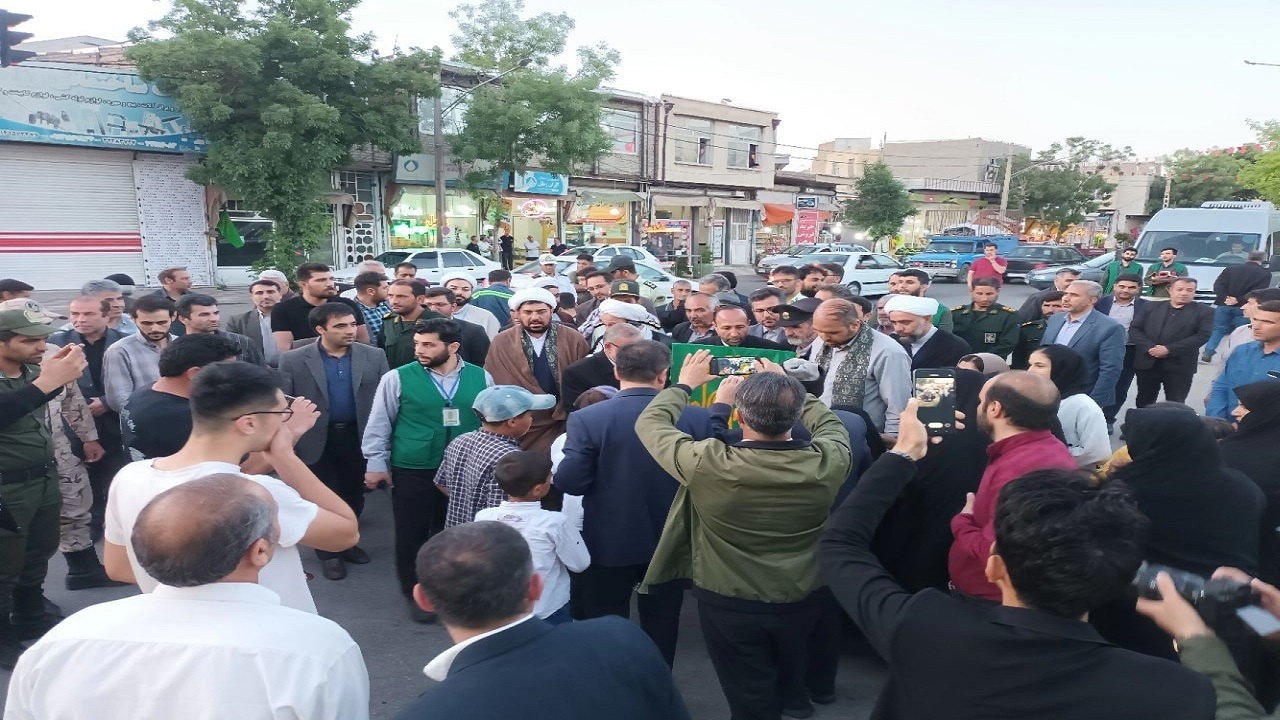 حضور خادمان حرم رضوی در نیر به روایت تصاویر