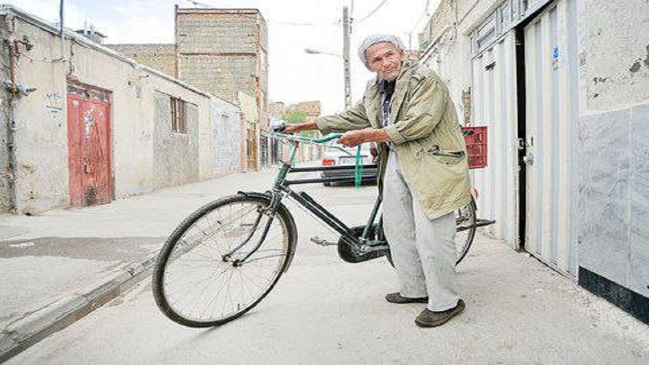 خادم افغانستانی بیت امام خمینی (ره) به رحمت ایزدی پیوست+ فیلم