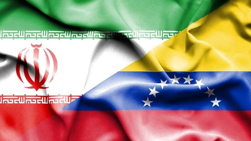 ایران و ونزوئلا سند جامع همکاری ۲۰ ساله امضا کردند