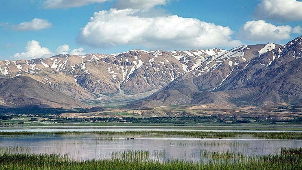 تالاب چغاخور از