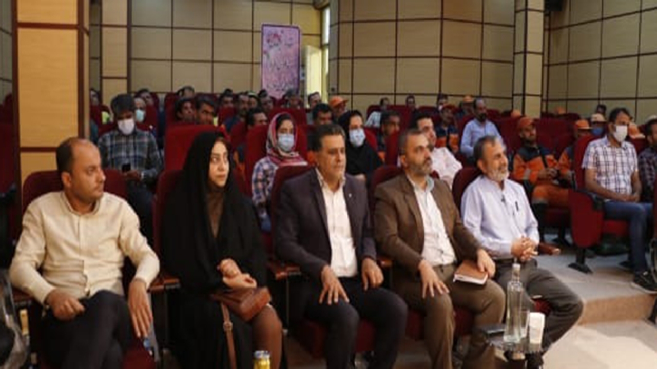 کازرون در بین برترین شهرهای فارس از لحاظ تنظیف + فیلم