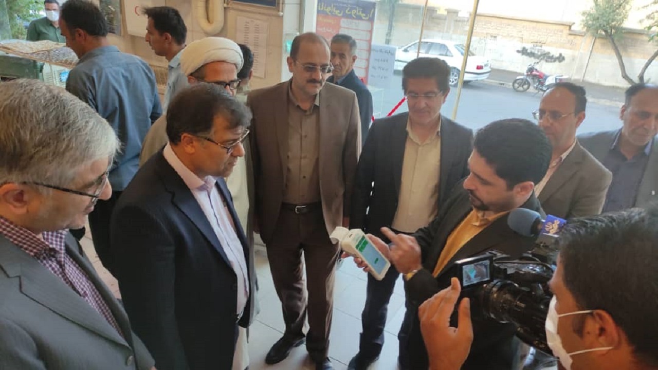 آغاز نصب دستگاه کارت خوان هوشمند در نانوایی های چهارمحال و بختیاری+تصاویر