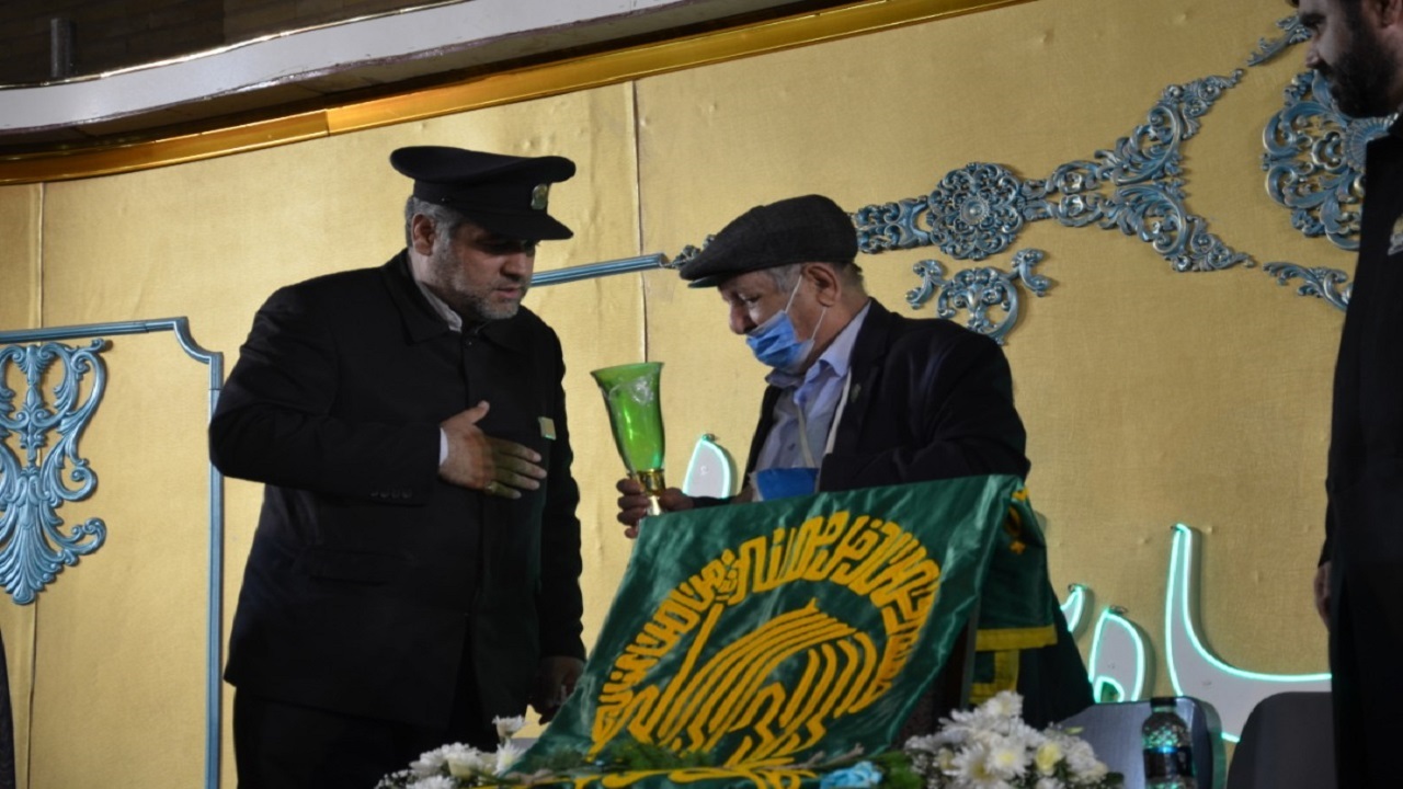 تجلیل خدام حرم رضوی از خیر سلامت