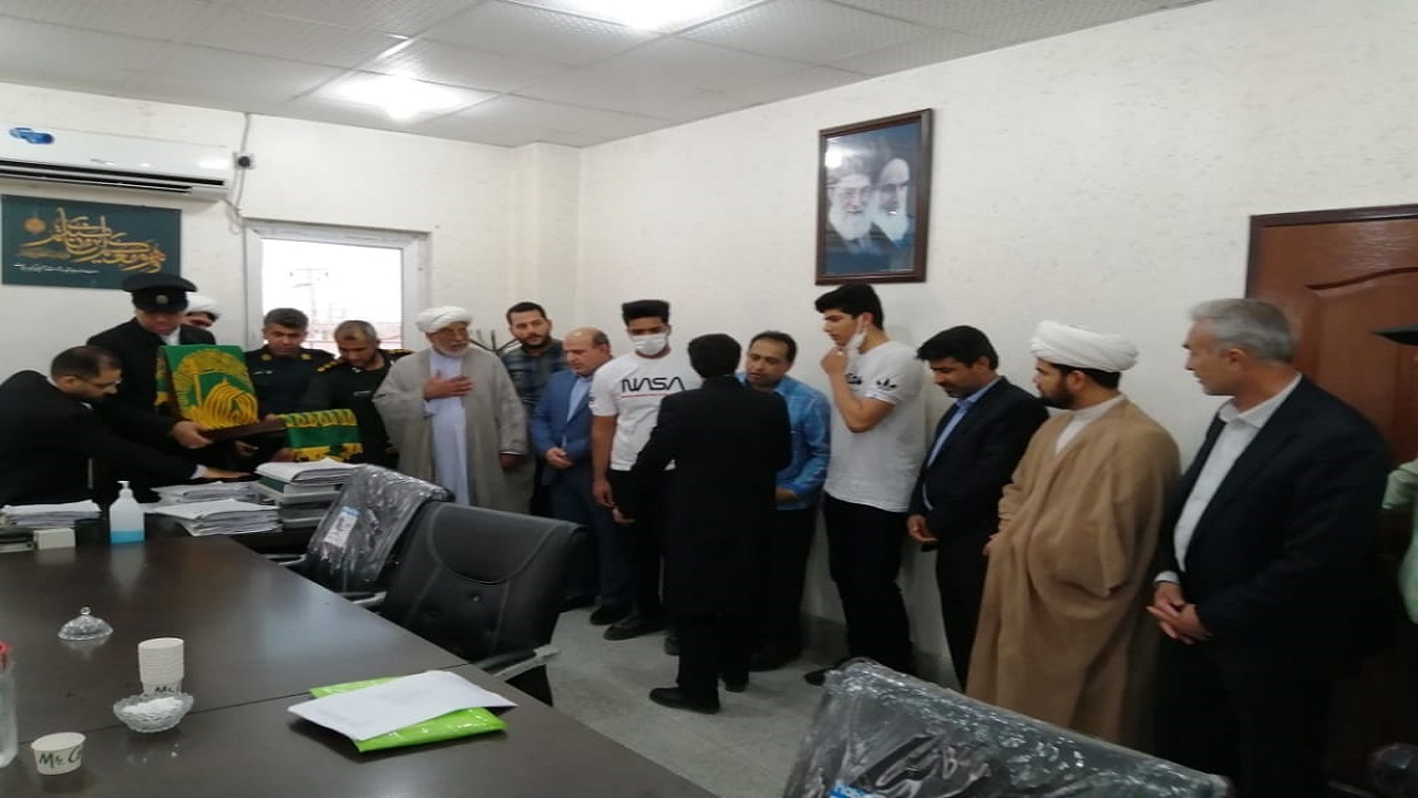 آشتی پدر با فرزندان خود پس از ۱۵ سال اختلاف به حرمت حضور خادمین رضوی