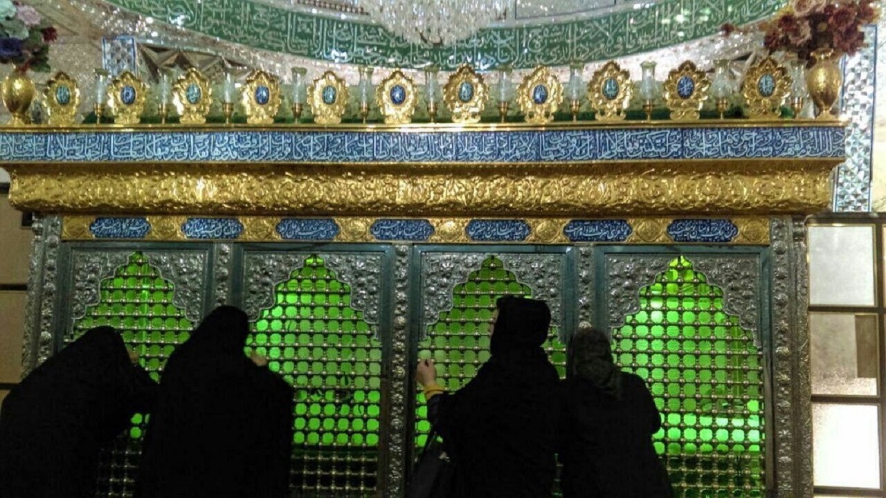 امامزاده‌ها و بقاع متبرکه محفل فعالیت‌های فرهنگی باشد