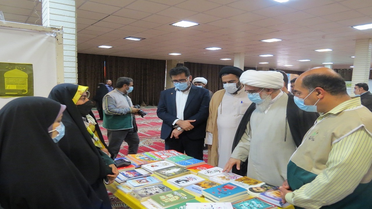 نمایشگاه «رواق رضوی» در جایگاه نماز جمعه شهر بوشهر