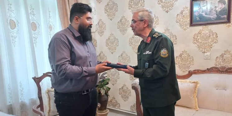 درجه سرلشکری به شهید پارساکیان اهدا شد