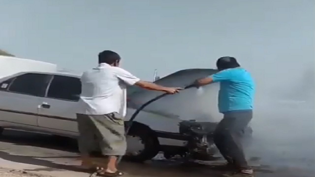 آتش گرفتن خودرو در بندرخمیر