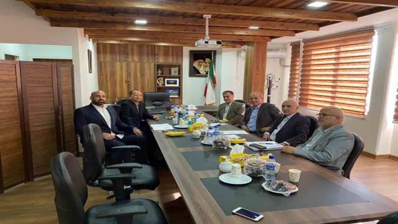برگزاری جلسه تامین مالی طرح‌های آب و برق با شرکت چینی