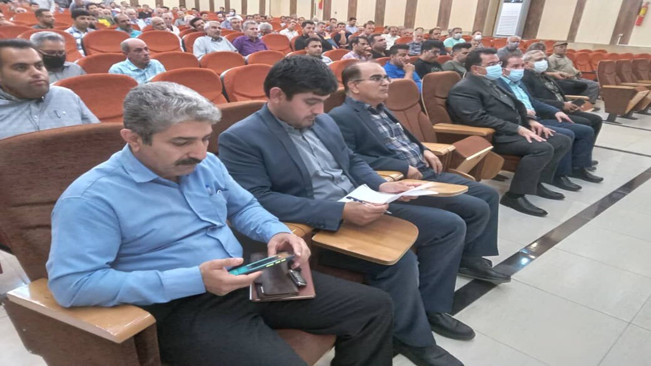 تلاش مسئولان فارس و کازرون برای حل مشکلات بازاریان این شهرستان