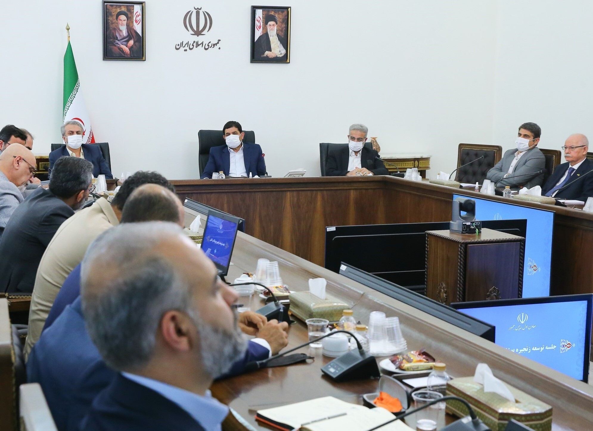 صنعت نساجی، کیف و کفش باید در کشور احیاء و شکوفا شود