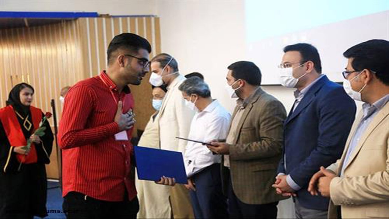 جشن دانش آموختگی ۸۷ دانشجوی دانشکده بهداشت بندرعباس برگزار شد