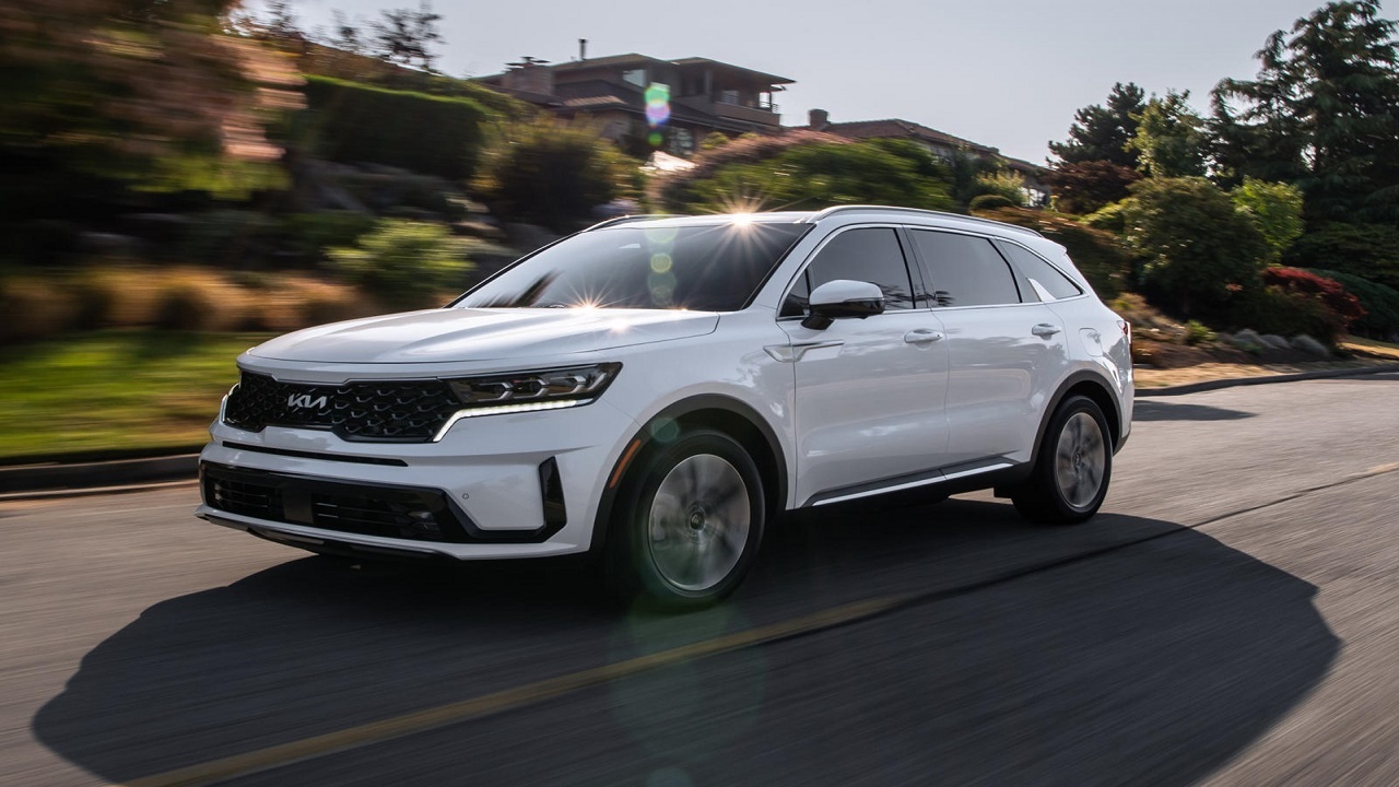 کیا سورنتو PHEV ۲۰۲۲ در مقابل تویوتا راو ۴ پرایم ۲۰۲۲