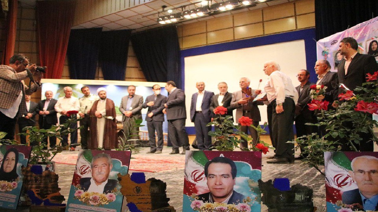 تجلیل از خیران مدرسه ساز در تاکستان+ فیلم