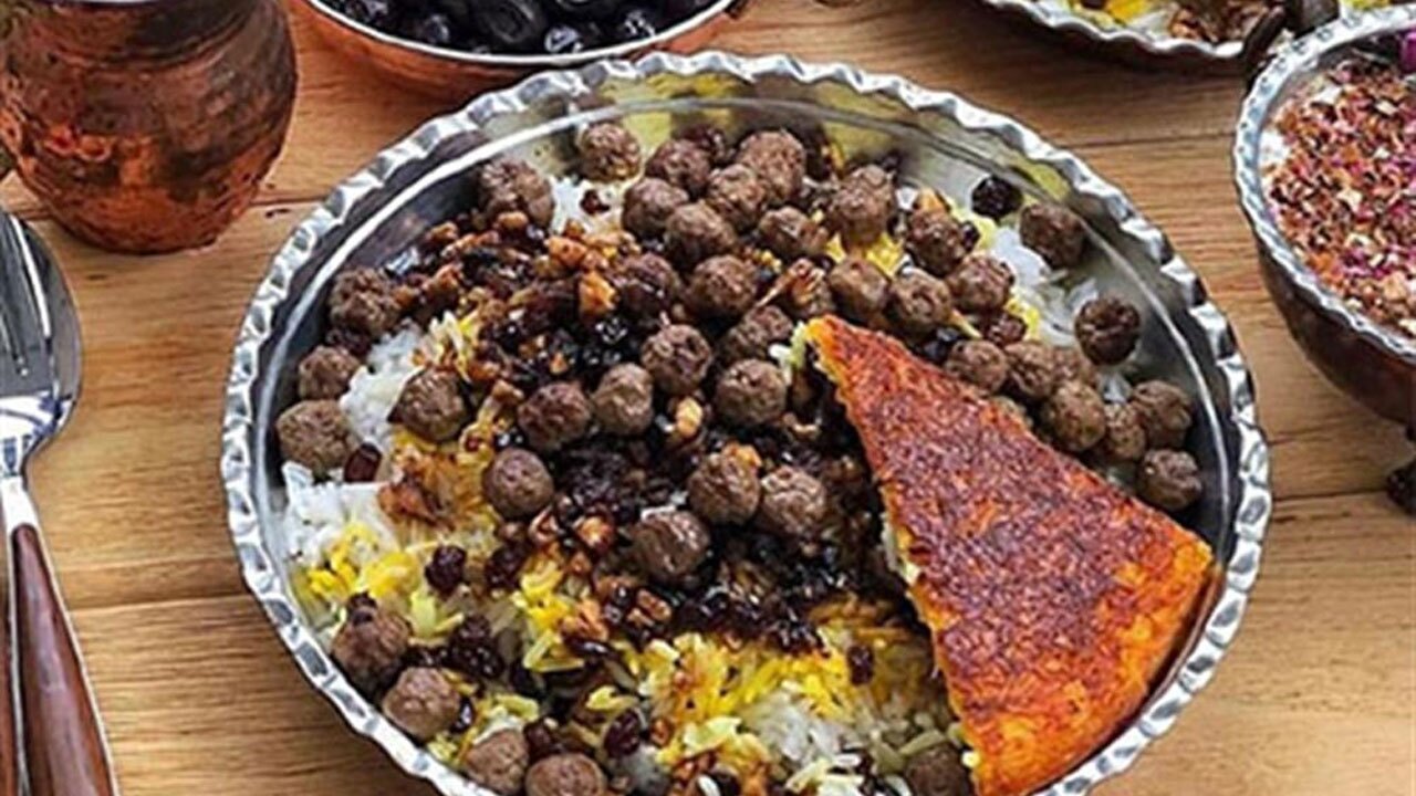 روش طبخ غم‌بر پلو شیرازی + فیلم