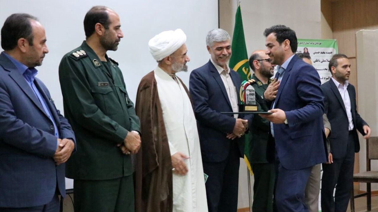 ۵۵ کشاورز نمونه استان اردبیل تجلیل شدند