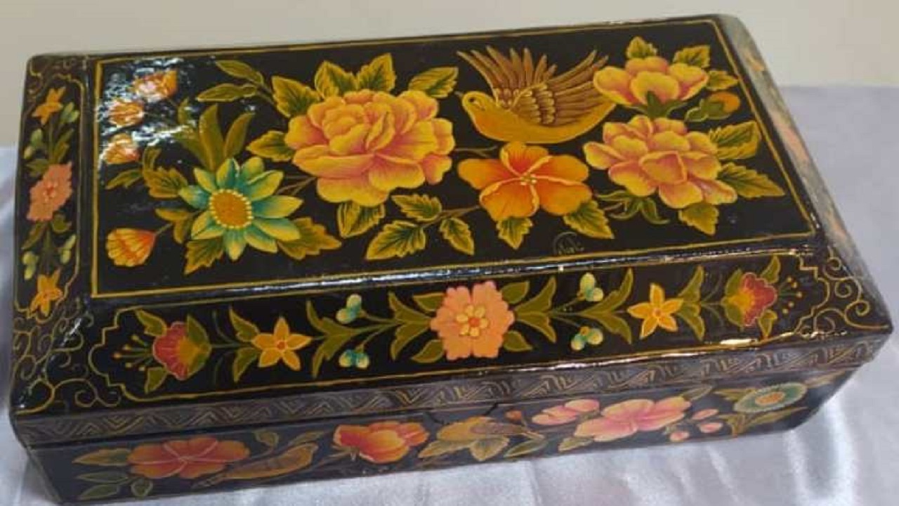 بیمه شدن ۱۰۵ فعال صنایع دستی در چهارمحال و بختیاری