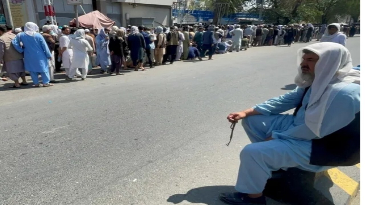 ۹۰۰ هزار تن در افغانستان بیکار هستند