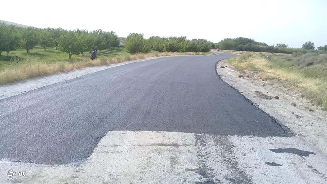 مسیر دسترسی به گور دخمه فخریگاه مهاباد آسفالت ریزی شد