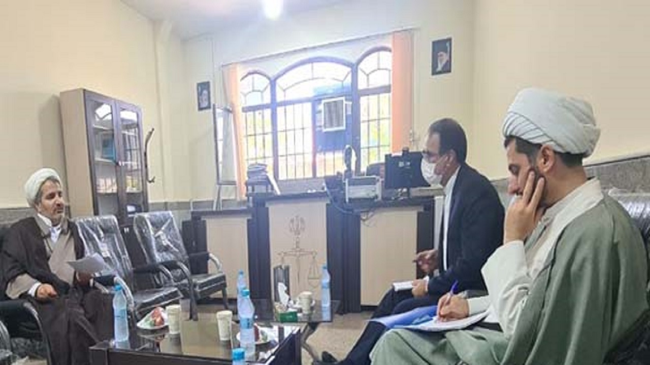 حضور رئیس سازمان بازرسی کل کشور در دادگستری سلفچگان