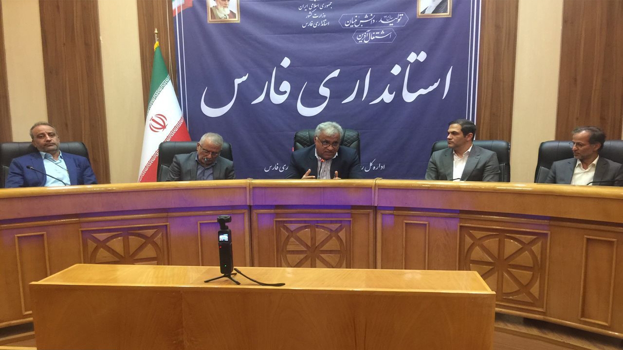 انعقاد تفاهم نامه ساخت ۵ هزار واحد نهضت ملی مسکن در فارس