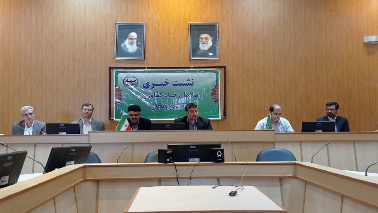 کشت گلخانه ای جایگزین کشت آبی