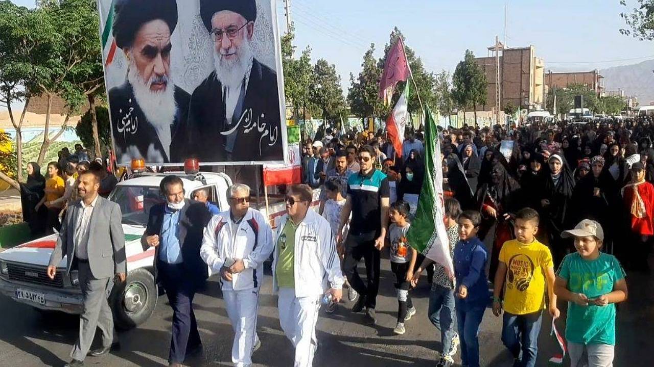 برگزاری همایش پیاده روی خانوادگی در بخش چترود