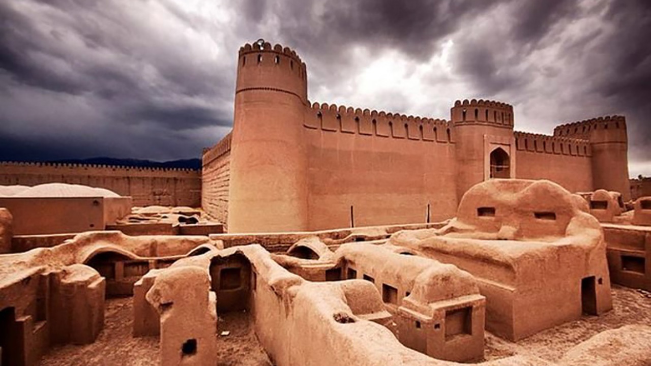 ارگ تاریخی رایِن + فیلم