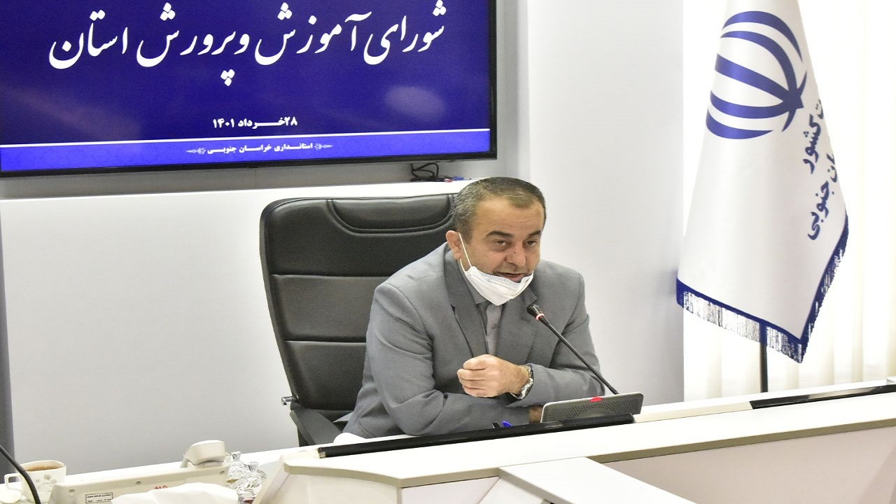خروجی تعلیم و تربیت، پرورش نیروی در تراز انقلاب باشد