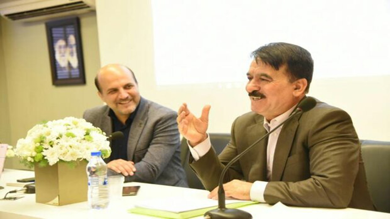 ۴ مجموعه شعر «خسرو قاسمیان» در شیراز رونمایی شد