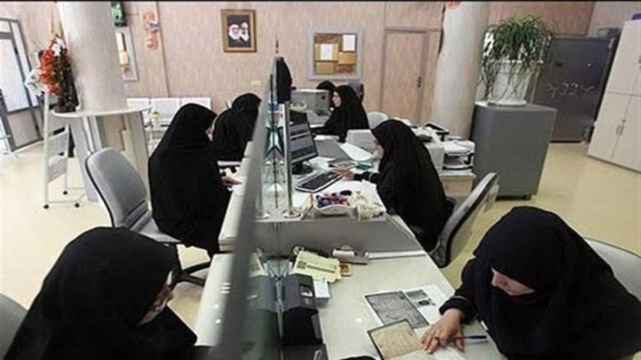گرما ادارات دهلران را به تعطیلی کشاند