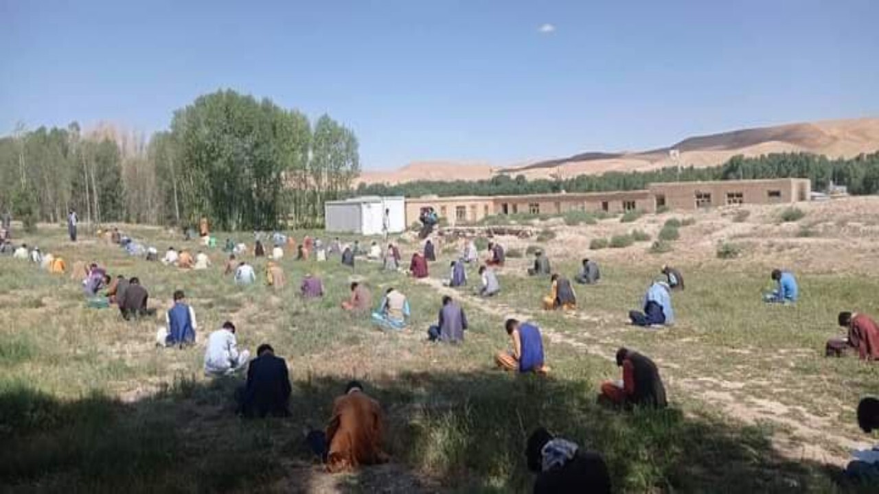 مسابقات علمی رقابتی برای تشویق دانش آموزان در غور + تصاویر