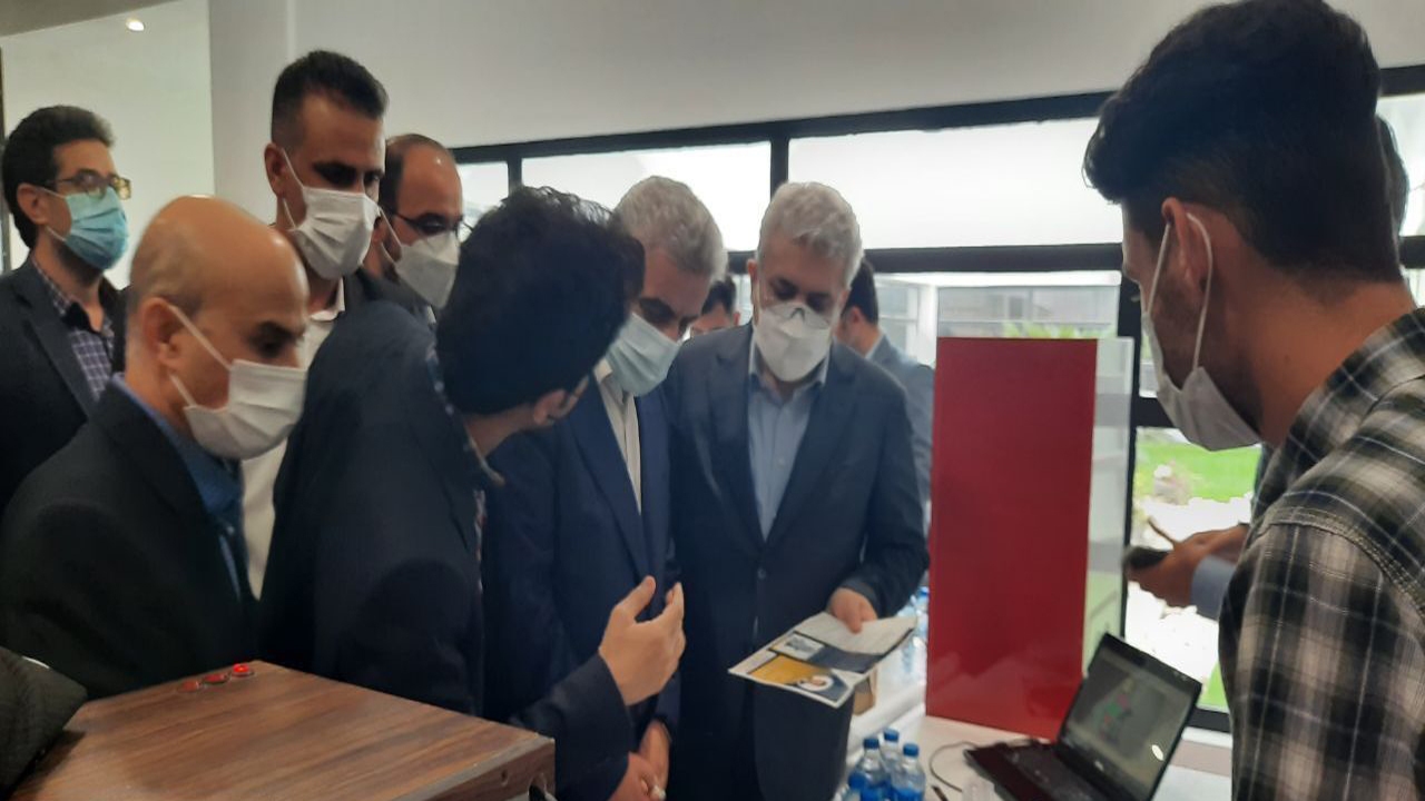 افتتاح چند طرح نوآور دانش بنیان در رشت با حضور سورنا ستاری