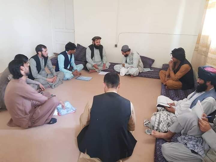 نشست هماهنگی خبرنگاران لغمان با اداره اطلاعات و فرهنگ طالبان + تصاویر