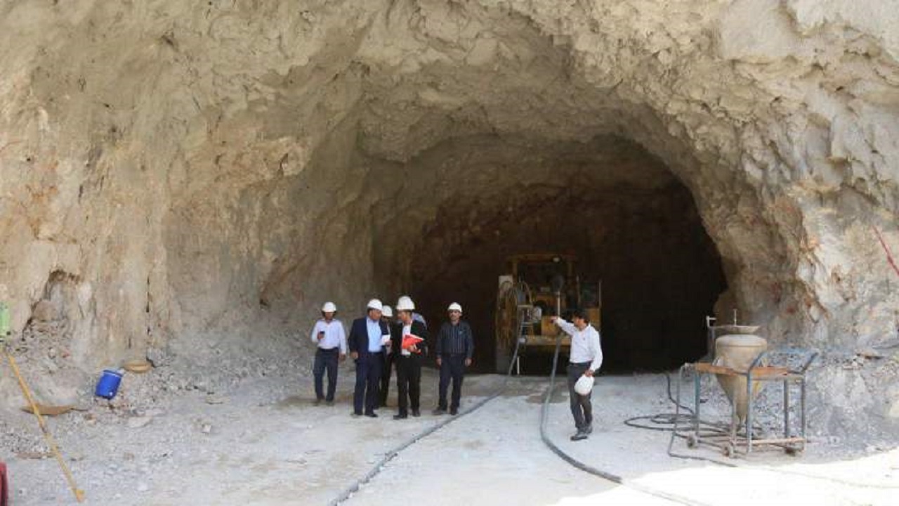 بررسی مشکلات محور‌های شهرستان کیار در سفر استاندار چهارمحال و بختیاری