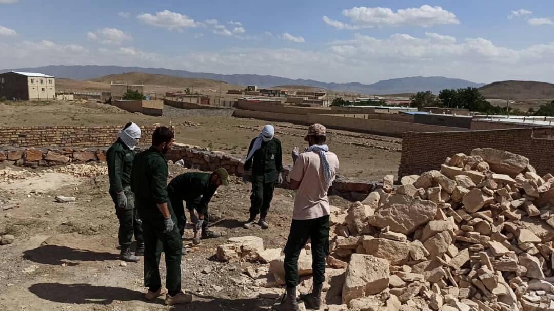 اعزام دانشجویان پاسداران دانشگاه امام حسین(ع) به مناطق محروم تربت حیدریه برای خدمات رسانی ب نیاز مندان