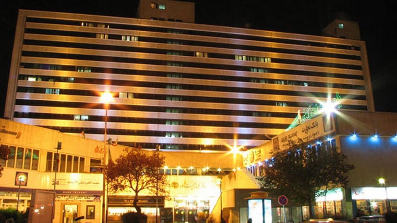 ۱۳۵ متروپل در مشهد