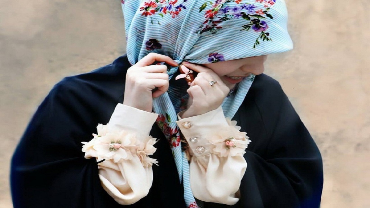 چه کنیم تا نوجوانمان از حجاب زده نشود؟