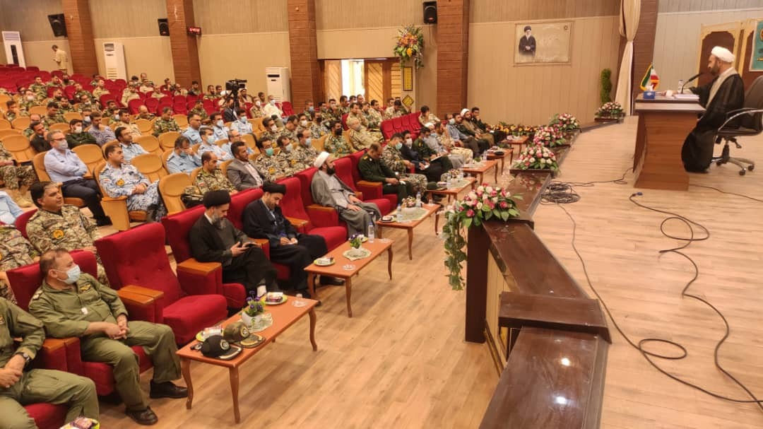 عامل پیروزی خرمشهر وحدت سپاه و ارتش بود