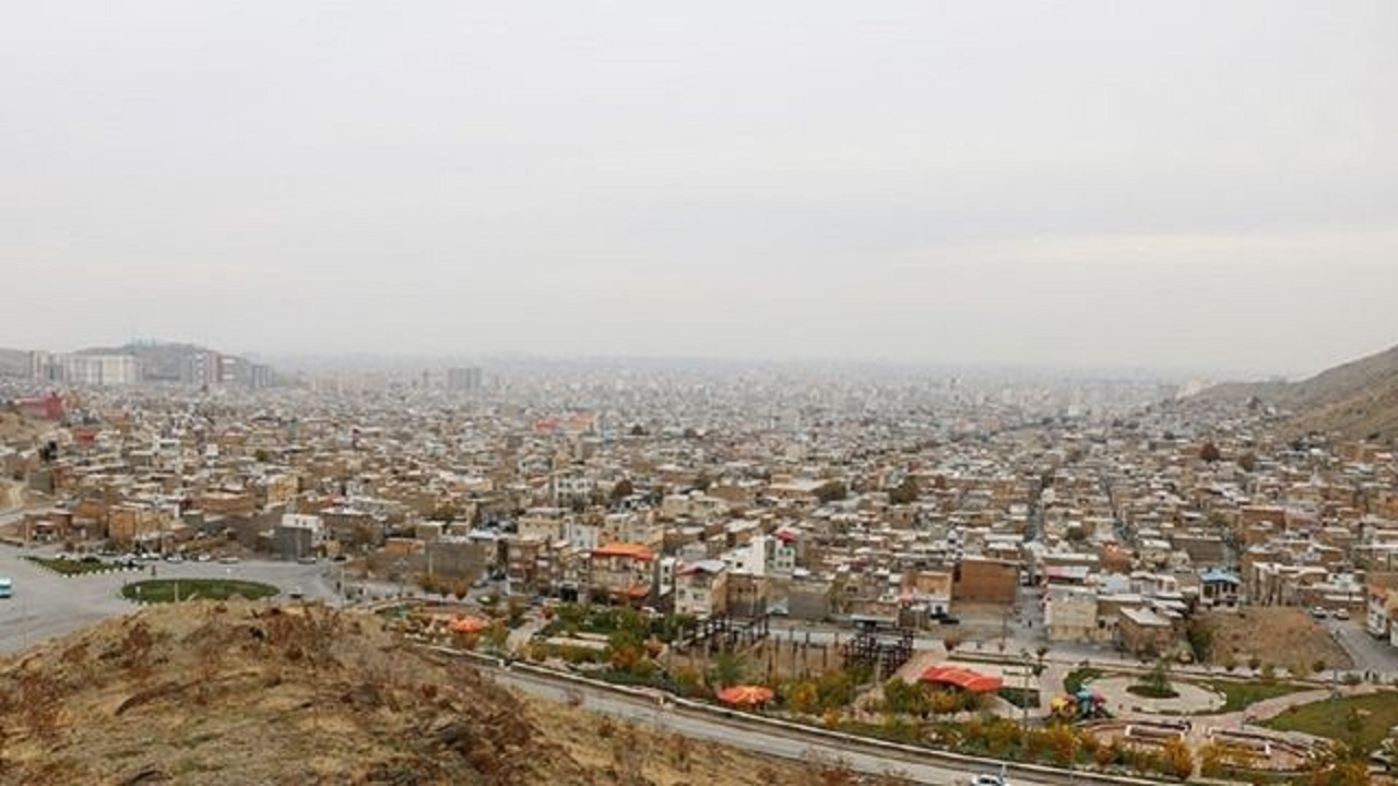 از اواخر وقت امروز شدت آلودگی هوا در استان مرکزی کاهش می‌یابد