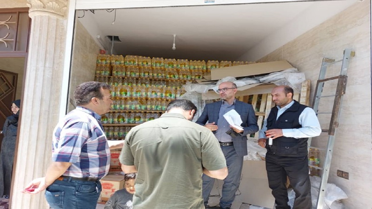 محتکر ۱۸ هزار بطری روغن مایع در قم نقره داغ شد