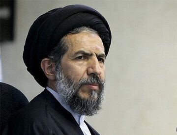 جای تعجب است که خروجی صندوق توسعه ملی بیشتر از ورودی آن است
