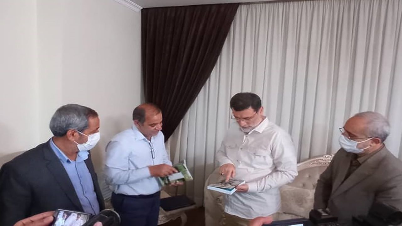 معاون رئیس جمهور در جمع یکی از آن ۲۳ نفر