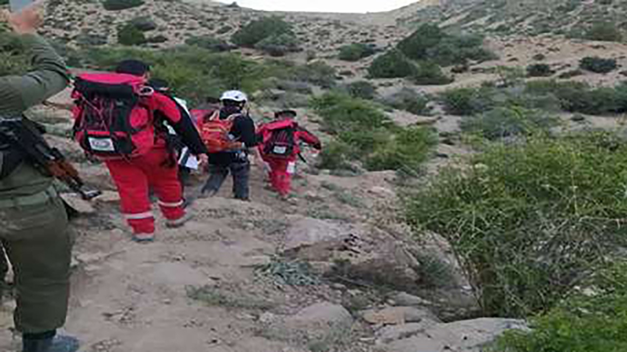 نجات جان چوپان زخمی  در ارتفاعات روستای جغدی شهرستان جاجرم