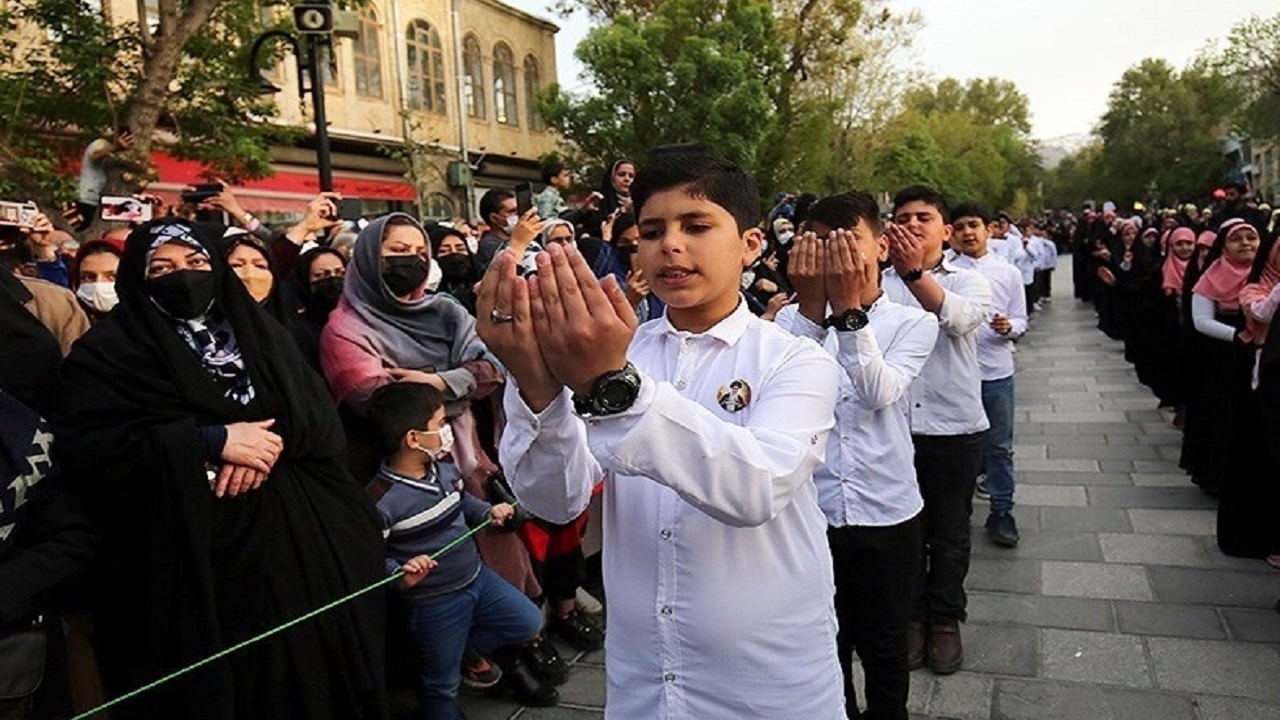 آوای سلام فرمانده در مهاباد طنین انداز شد + فیلم