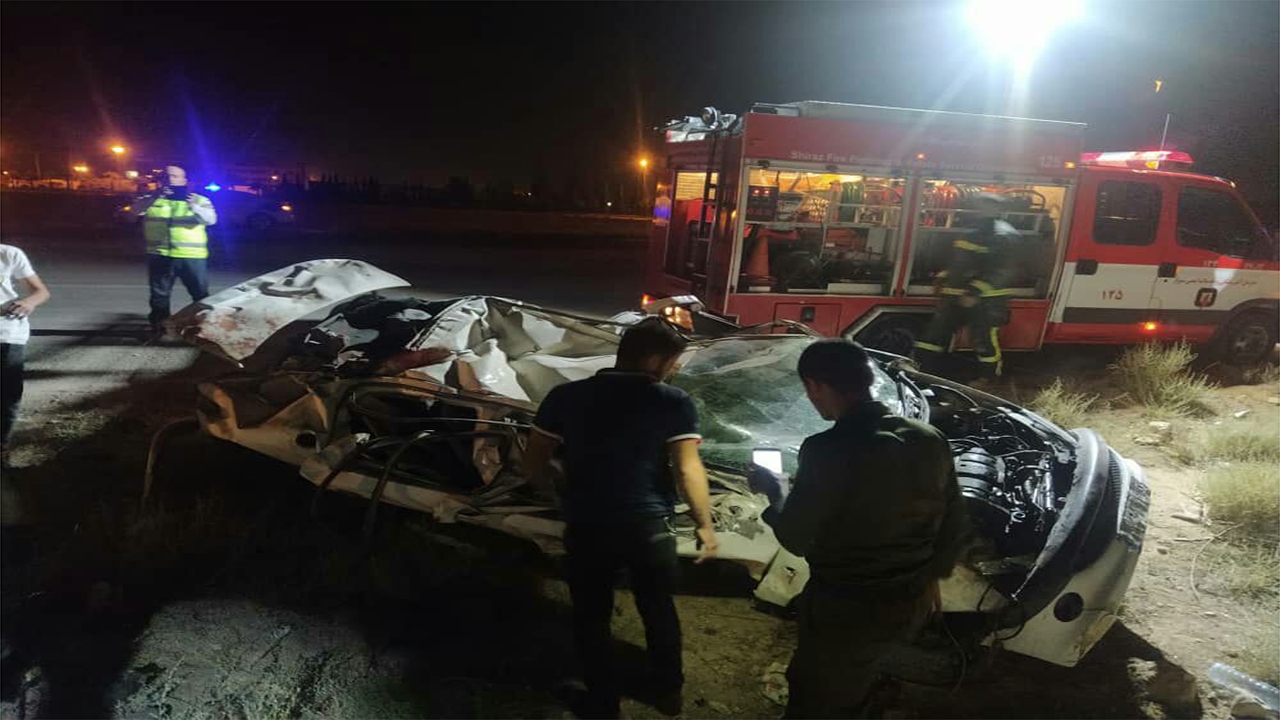 واژگونی مرگبار خودروی سواری در جاده نیروگاه
