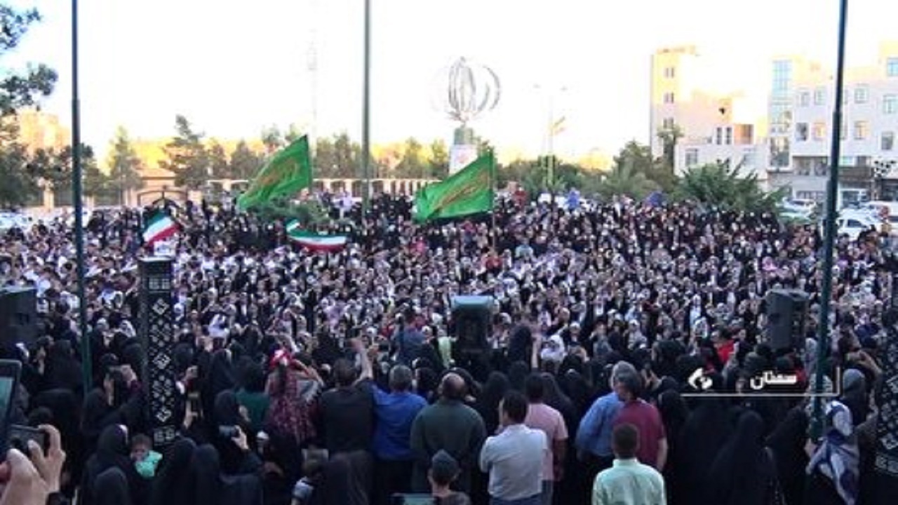طنین سرود سلام فرمانده در سمنان