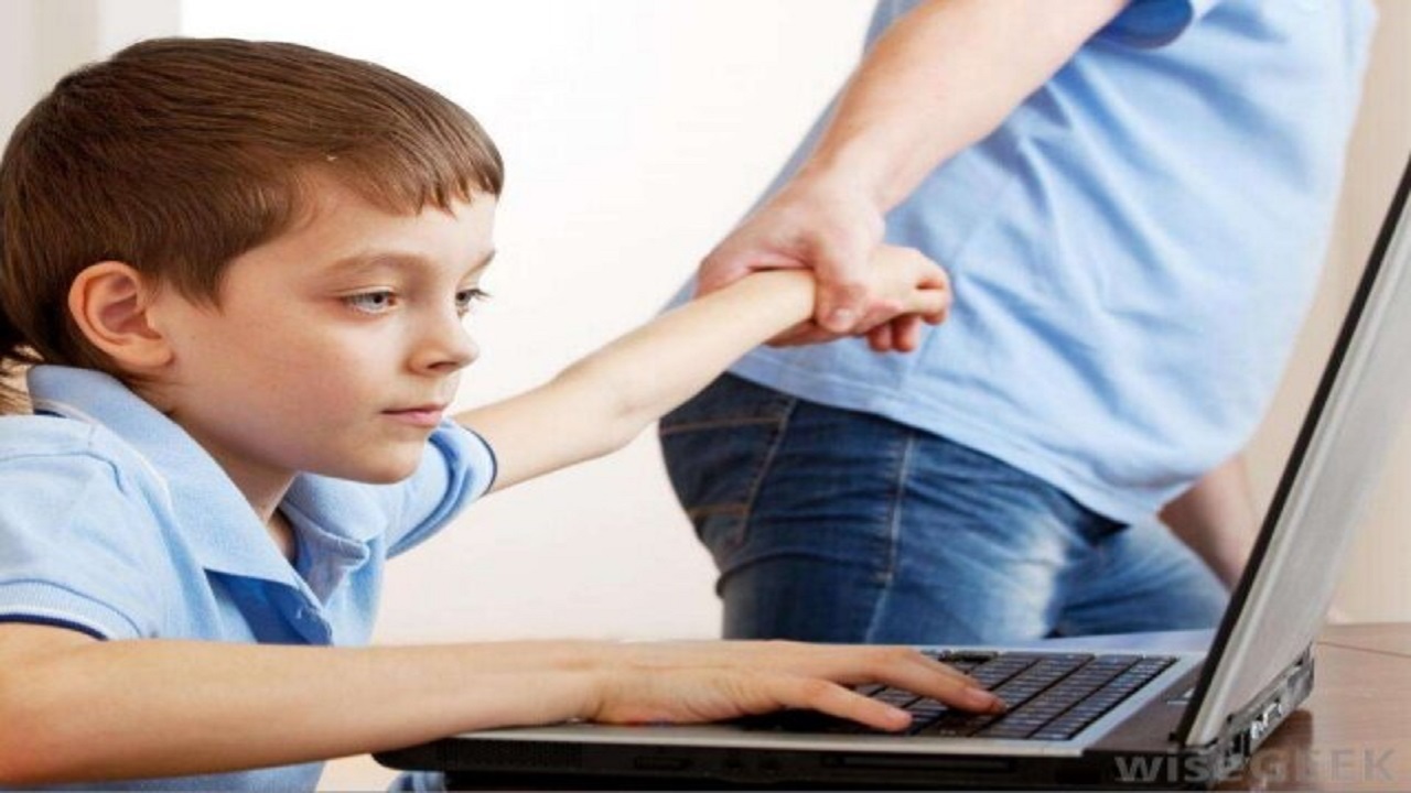بازی آنلاین فرزند، حساب بانکی پدر را خالی کرد