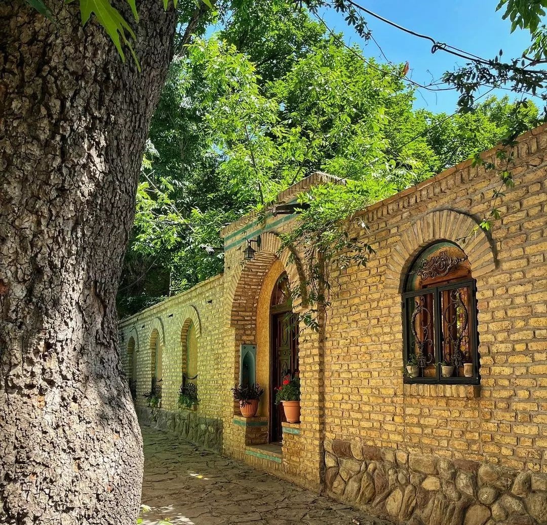 نمایی از کوچه باغ&zwnj;های بهاری کن + تصاویر